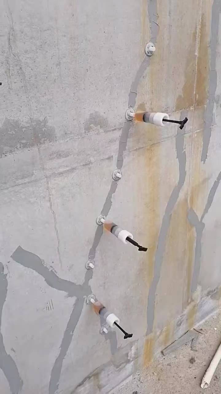山海关混凝土开裂的原因