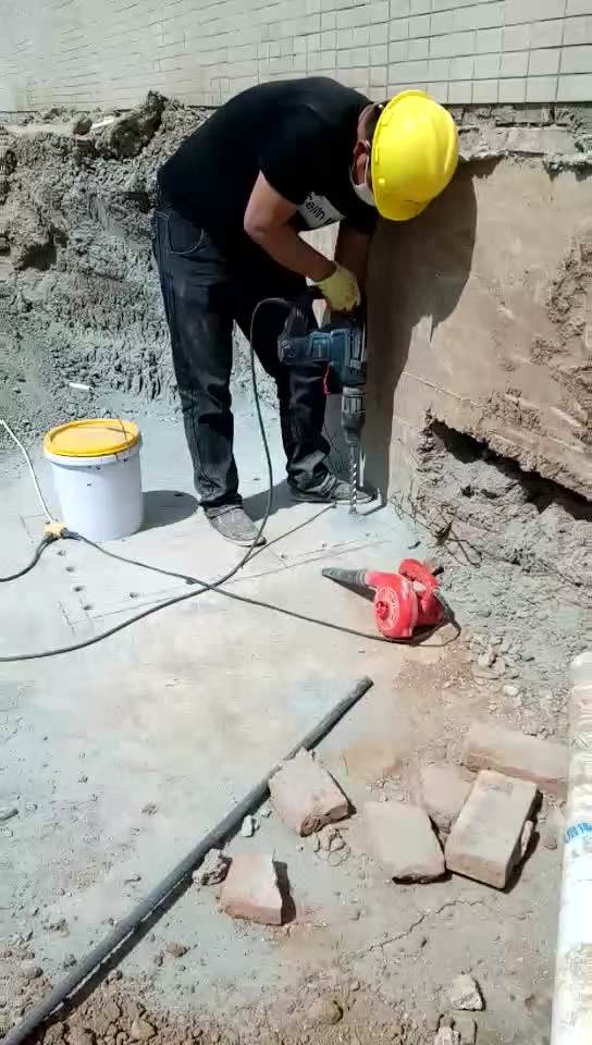 山海关新旧混凝土植筋连接加固